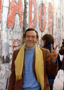 devant le mur en novembre 1989